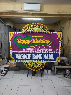Papan Bunga di Watuduwur Bruno